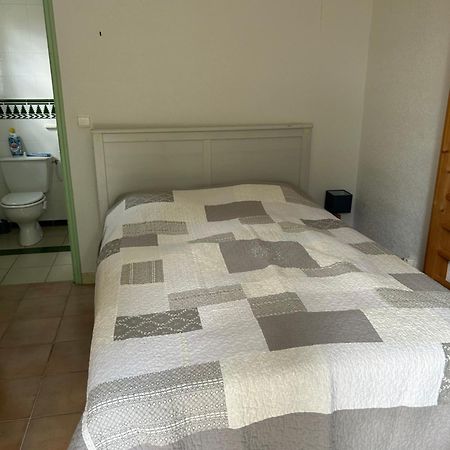 Chambre Dans Dependance Avec Sdb Octon Extérieur photo